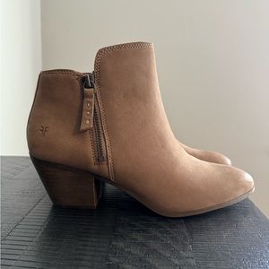 Frye Judith Double Zip Booties